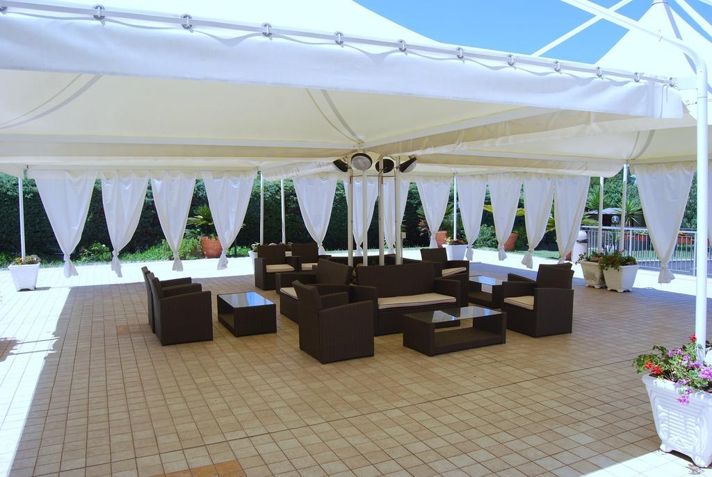 Telma Hotel Террачина Экстерьер фото